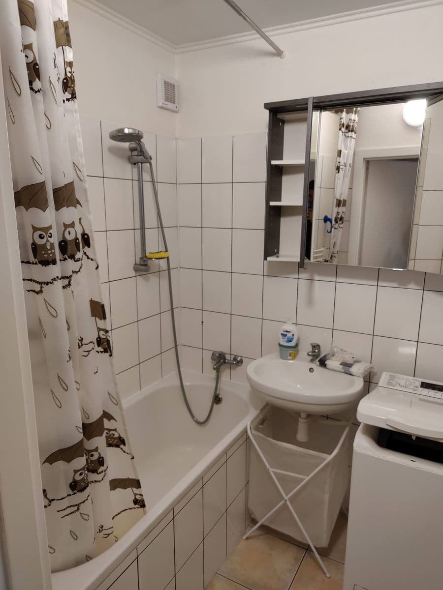 Pronájem bytu 1+1 52 m², U Školky, Nupaky, Středočeský kraj Pronájem bytu 1+1 52 m², U Školky, Nupaky, Středočeský kraj