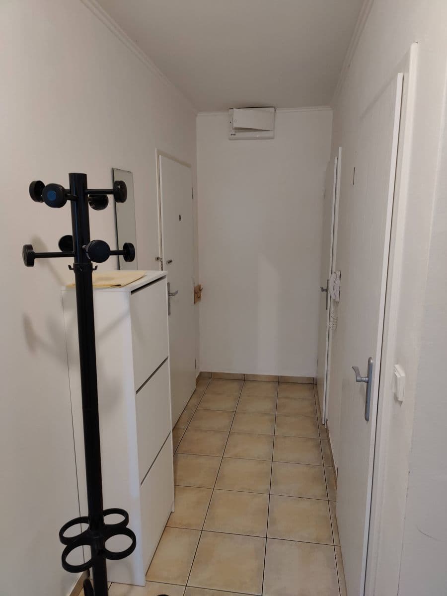 Pronájem bytu 1+1 52 m², U Školky, Nupaky, Středočeský kraj Pronájem bytu 1+1 52 m², U Školky, Nupaky, Středočeský kraj