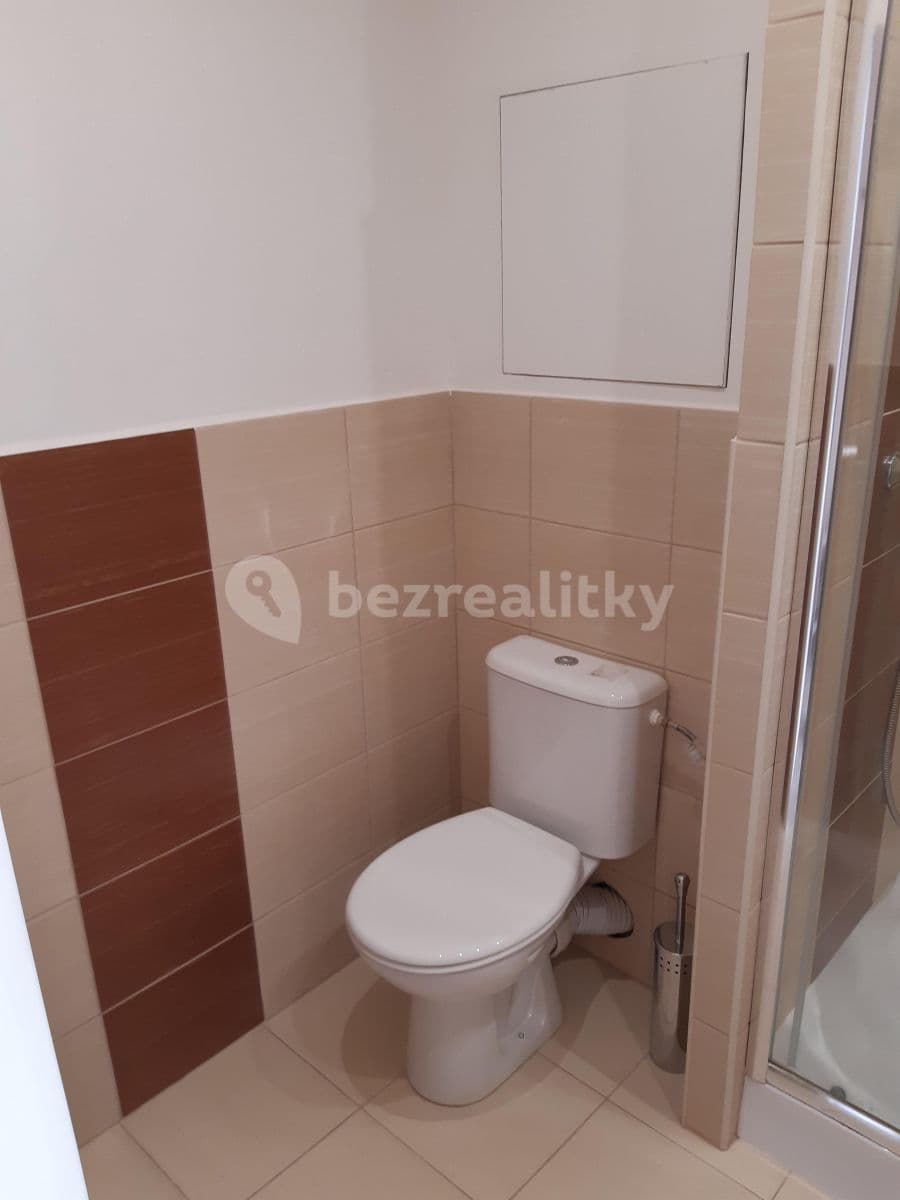 Pronájem bytu 1+kk 33 m², Křivenická, Praha, Praha Pronájem bytu 1+kk 33 m², Křivenická, Praha, Praha
