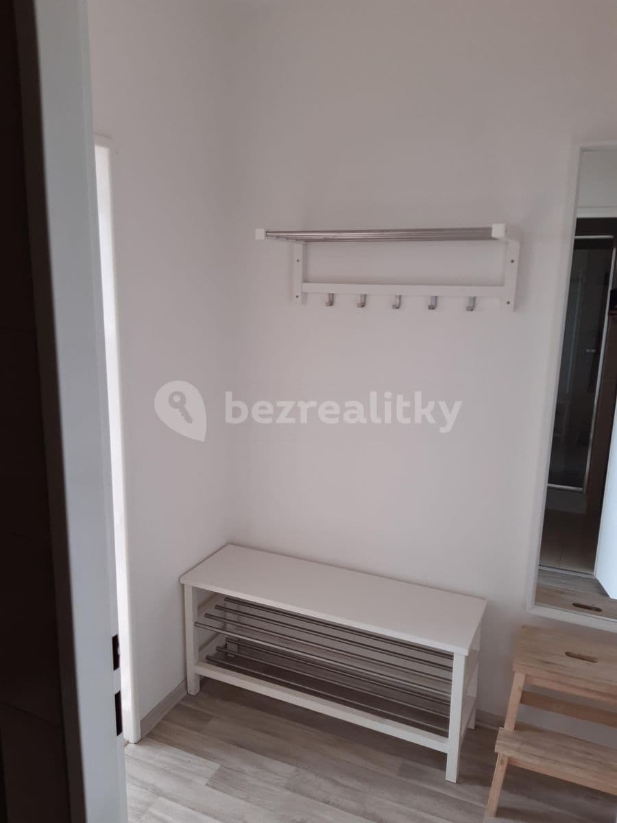Pronájem bytu 1+kk 33 m², Křivenická, Praha, Praha Pronájem bytu 1+kk 33 m², Křivenická, Praha, Praha