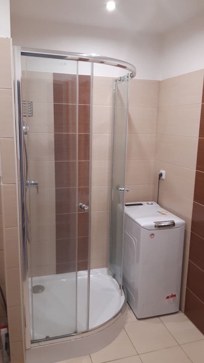Pronájem bytu 1+kk 33 m², Křivenická, Praha, Praha Pronájem bytu 1+kk 33 m², Křivenická, Praha, Praha