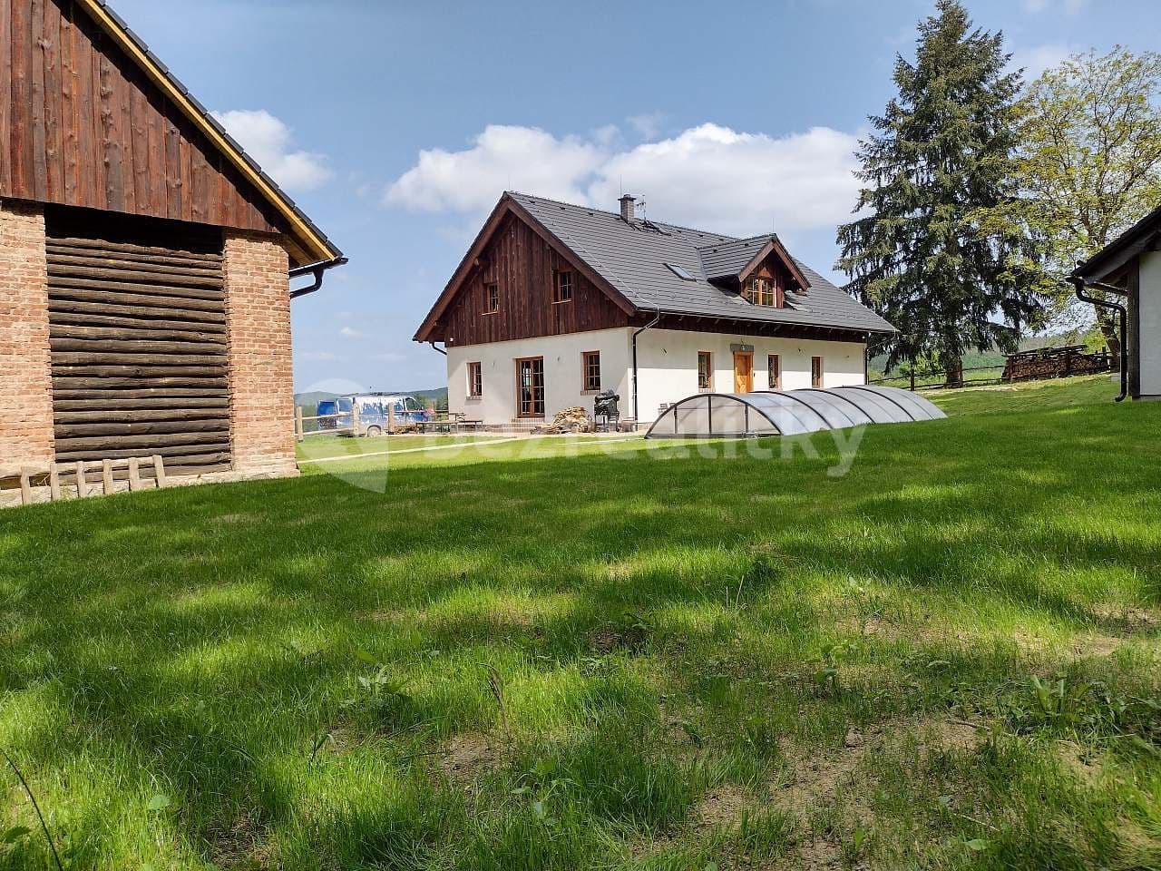 Pronájem chaty, chalupy, Rybníky, Středočeský kraj Pronájem chaty, chalupy, Rybníky, Středočeský kraj