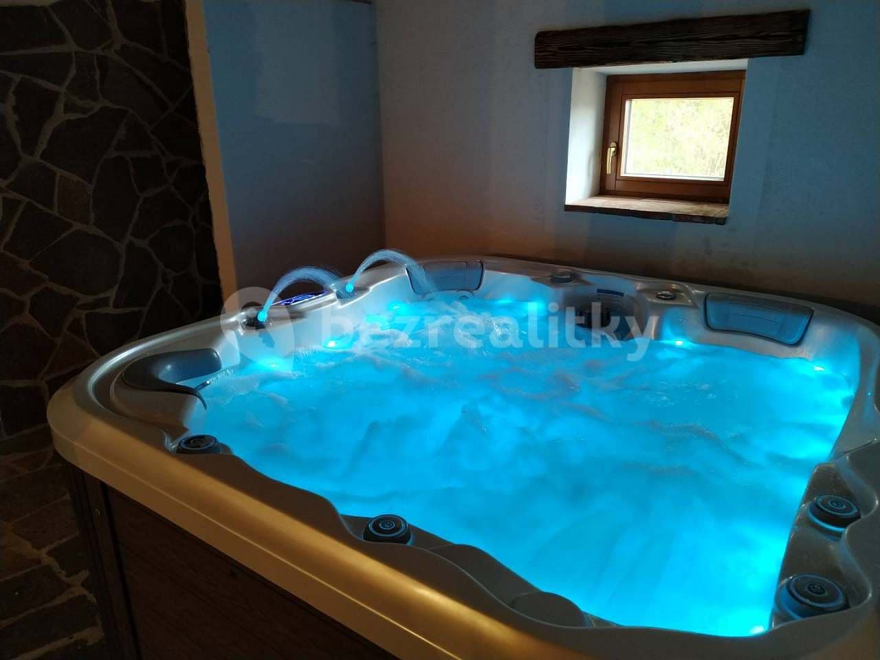 Pronájem chaty, chalupy, Rybníky, Středočeský kraj Pronájem chaty, chalupy, Rybníky, Středočeský kraj