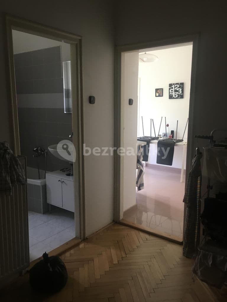 Pronájem bytu 1+1 33 m², Pod Zemankou, Praha, Praha Pronájem bytu 1+1 33 m², Pod Zemankou, Praha, Praha