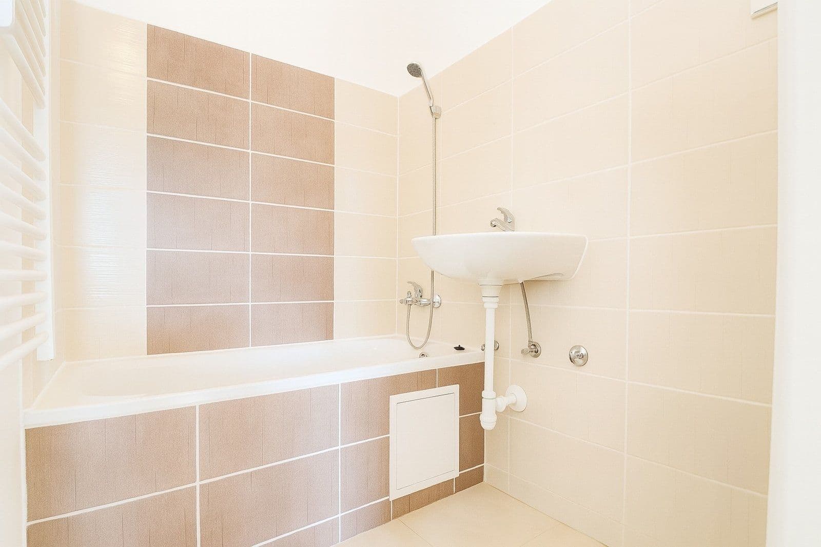 Pronájem bytu 3+1 72 m², Nerudova, Havířov, Moravskoslezský kraj Pronájem bytu 3+1 72 m², Nerudova, Havířov, Moravskoslezský kraj