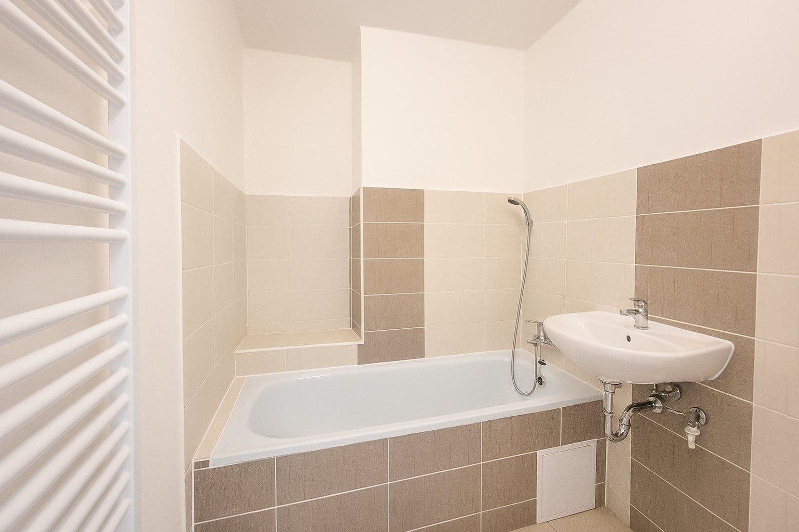 Pronájem bytu 4+1 82 m², Na Nábřeží, Havířov, Moravskoslezský kraj Pronájem bytu 4+1 82 m², Na Nábřeží, Havířov, Moravskoslezský kraj