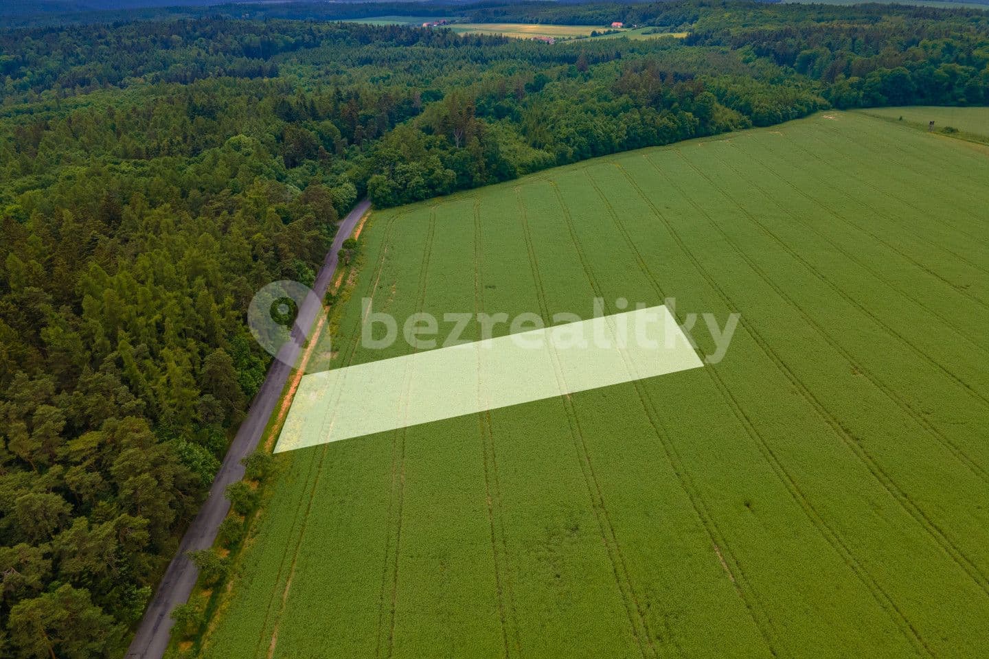 Prodej pozemku 2.814 m², Velká Buková, Středočeský kraj
