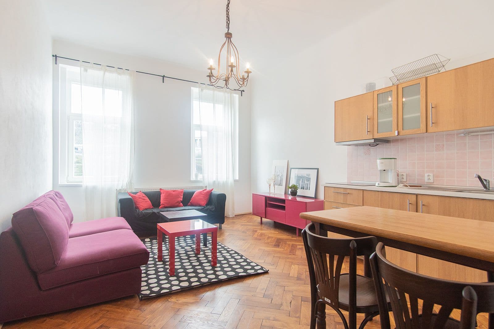 Pronájem bytu 3+kk 70 m², Pernerova, Praha, Praha Pronájem bytu 3+kk 70 m², Pernerova, Praha, Praha