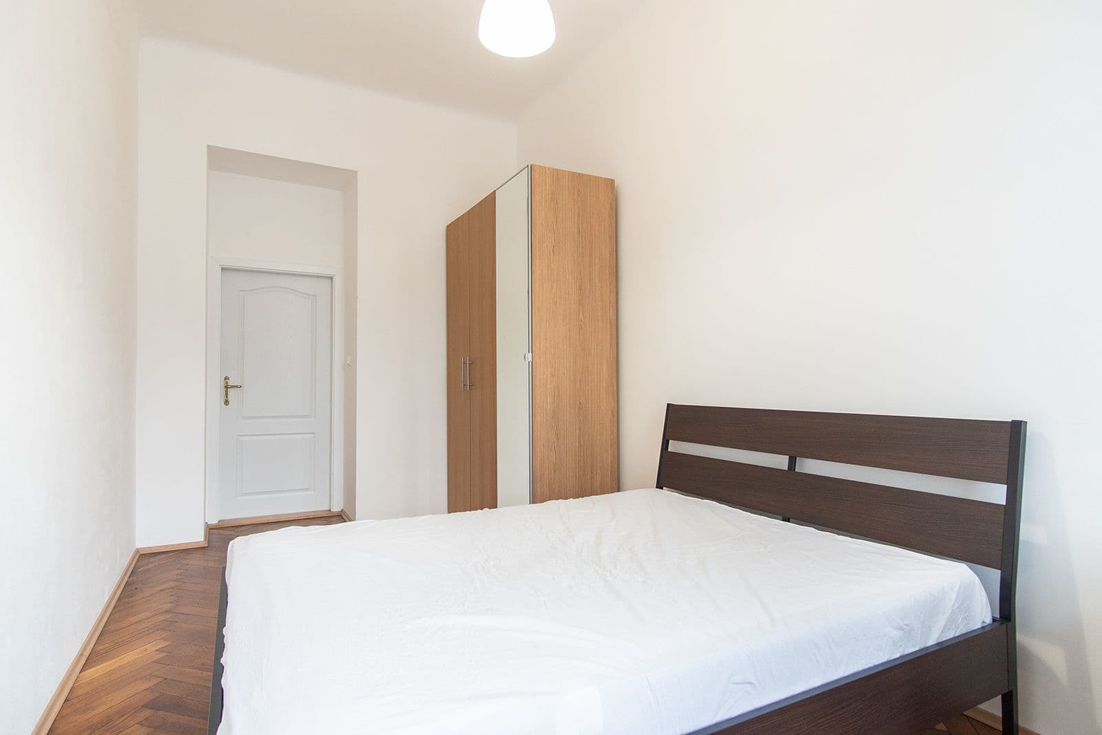 Pronájem bytu 3+kk 70 m², Pernerova, Praha, Praha Pronájem bytu 3+kk 70 m², Pernerova, Praha, Praha
