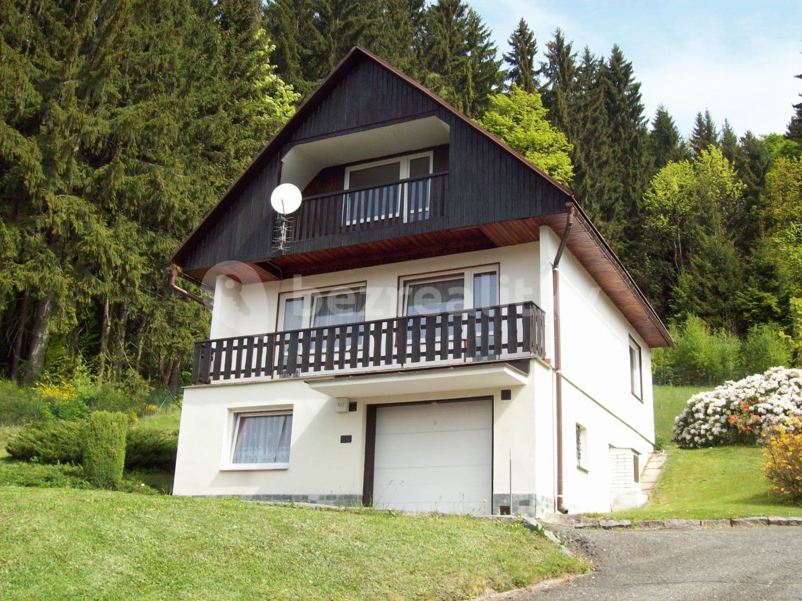 Pronájem domu 240 m², pozemek 1.220 m², Pod Špičákem, Tanvald, Liberecký kraj Pronájem domu 240 m², pozemek 1.220 m², Pod Špičákem, Tanvald, Liberecký kraj