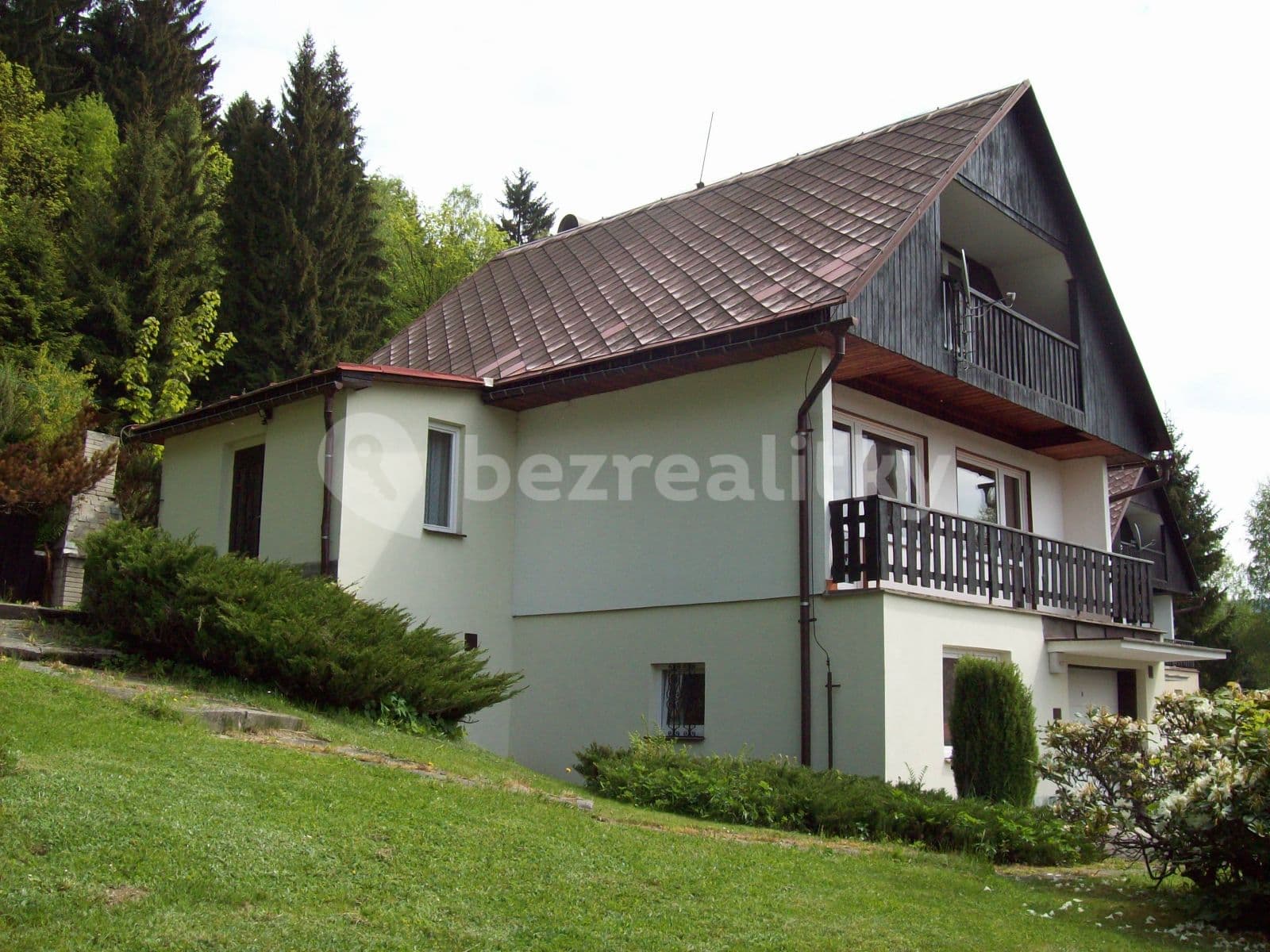 Pronájem domu 240 m², pozemek 1.220 m², Pod Špičákem, Tanvald, Liberecký kraj Pronájem domu 240 m², pozemek 1.220 m², Pod Špičákem, Tanvald, Liberecký kraj