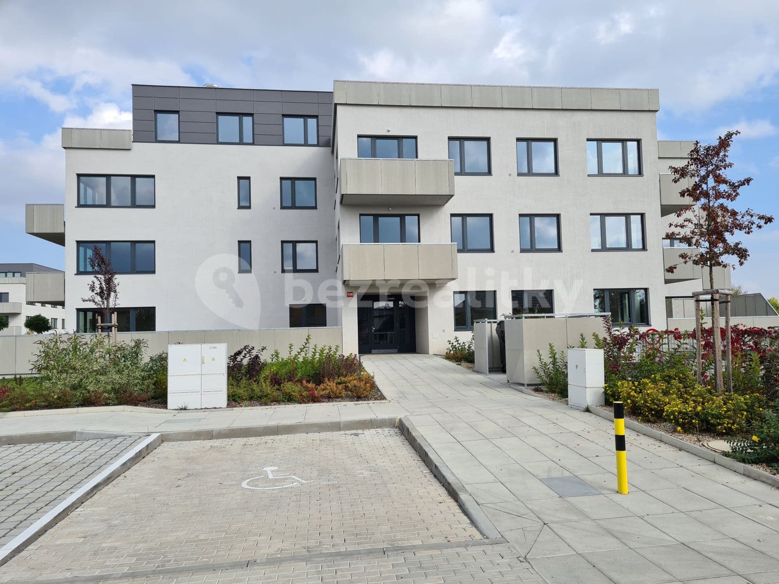 Pronájem bytu 2+kk 47 m², Žižkova, Horoměřice, Středočeský kraj Pronájem bytu 2+kk 47 m², Žižkova, Horoměřice, Středočeský kraj