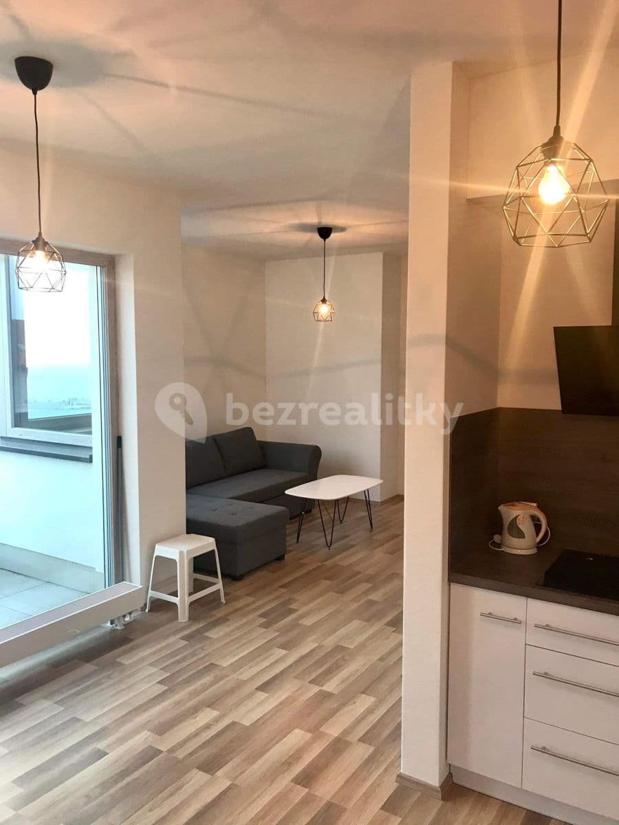 Pronájem bytu 1+kk 55 m², U Škol, Bučovice, Jihomoravský kraj Pronájem bytu 1+kk 55 m², U Škol, Bučovice, Jihomoravský kraj