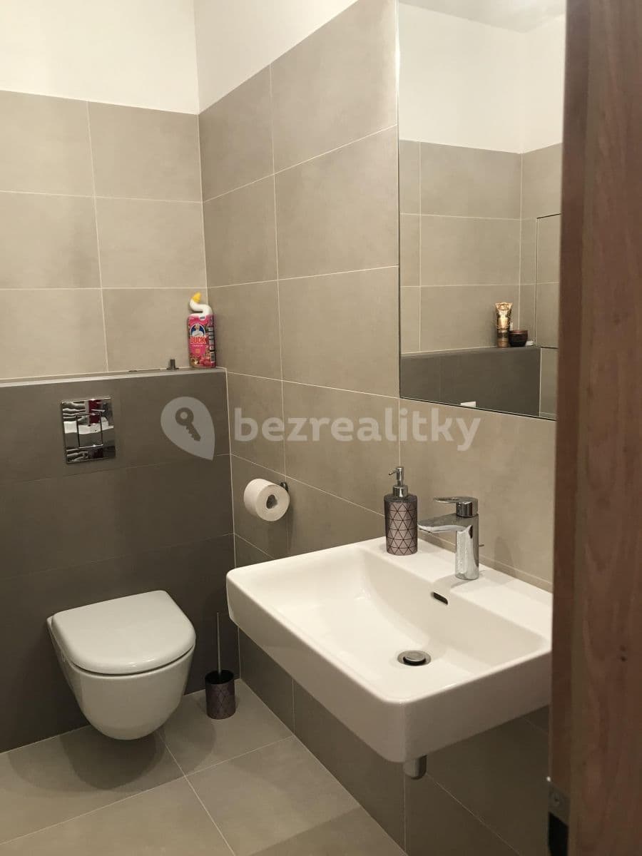 Pronájem bytu 1+kk 55 m², U Škol, Bučovice, Jihomoravský kraj Pronájem bytu 1+kk 55 m², U Škol, Bučovice, Jihomoravský kraj