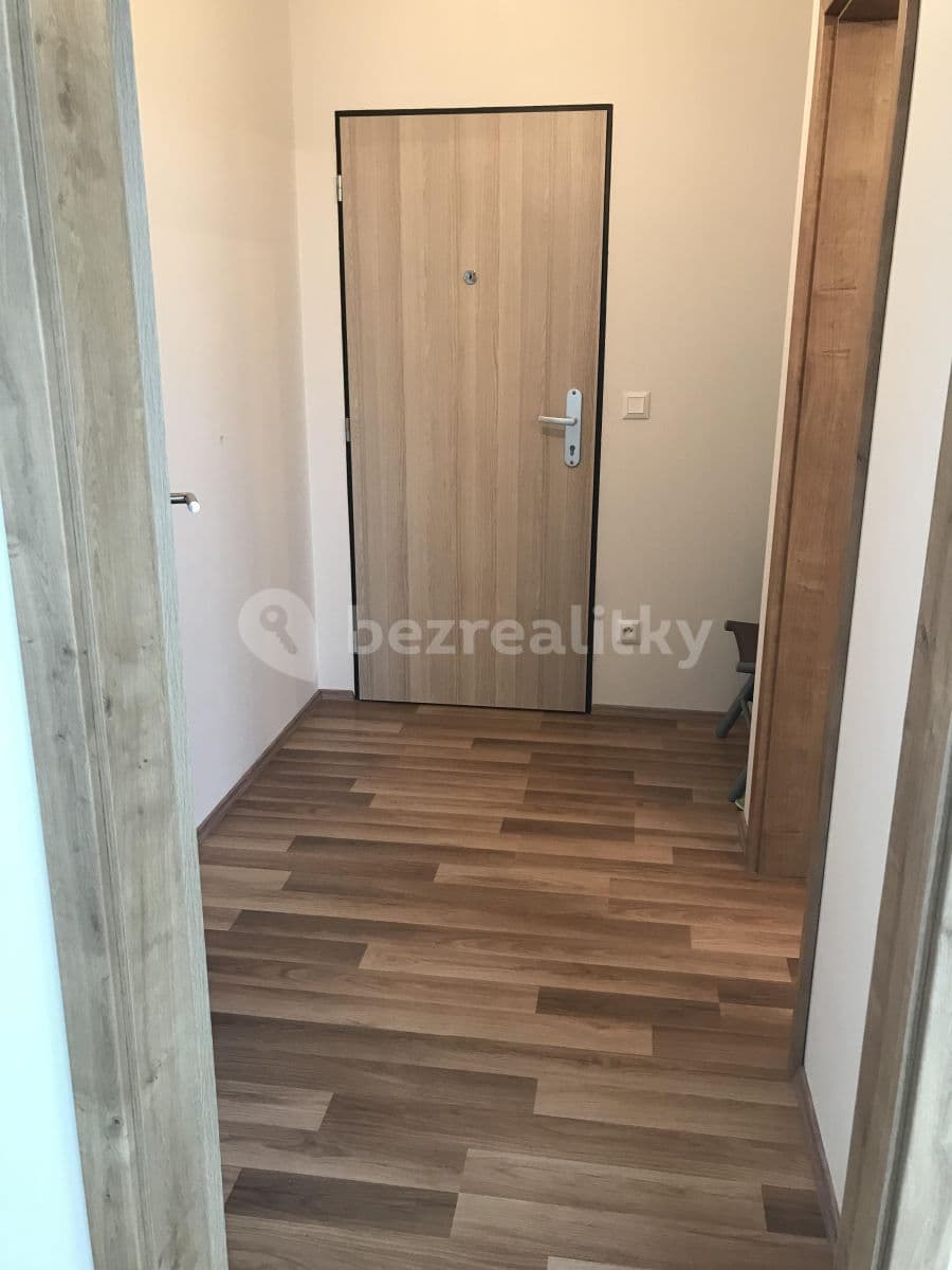 Pronájem bytu 1+kk 55 m², U Škol, Bučovice, Jihomoravský kraj Pronájem bytu 1+kk 55 m², U Škol, Bučovice, Jihomoravský kraj