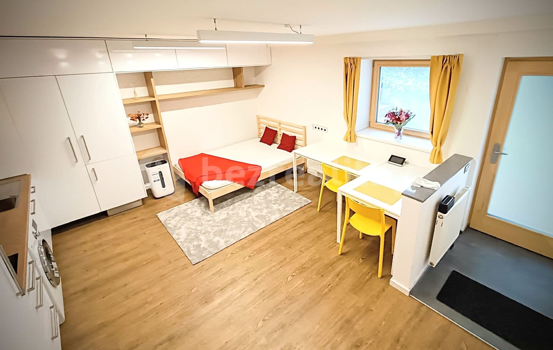 Pronájem bytu 1+kk 27 m², U Albrechtova vrchu, Praha, Praha Pronájem bytu 1+kk 27 m², U Albrechtova vrchu, Praha, Praha
