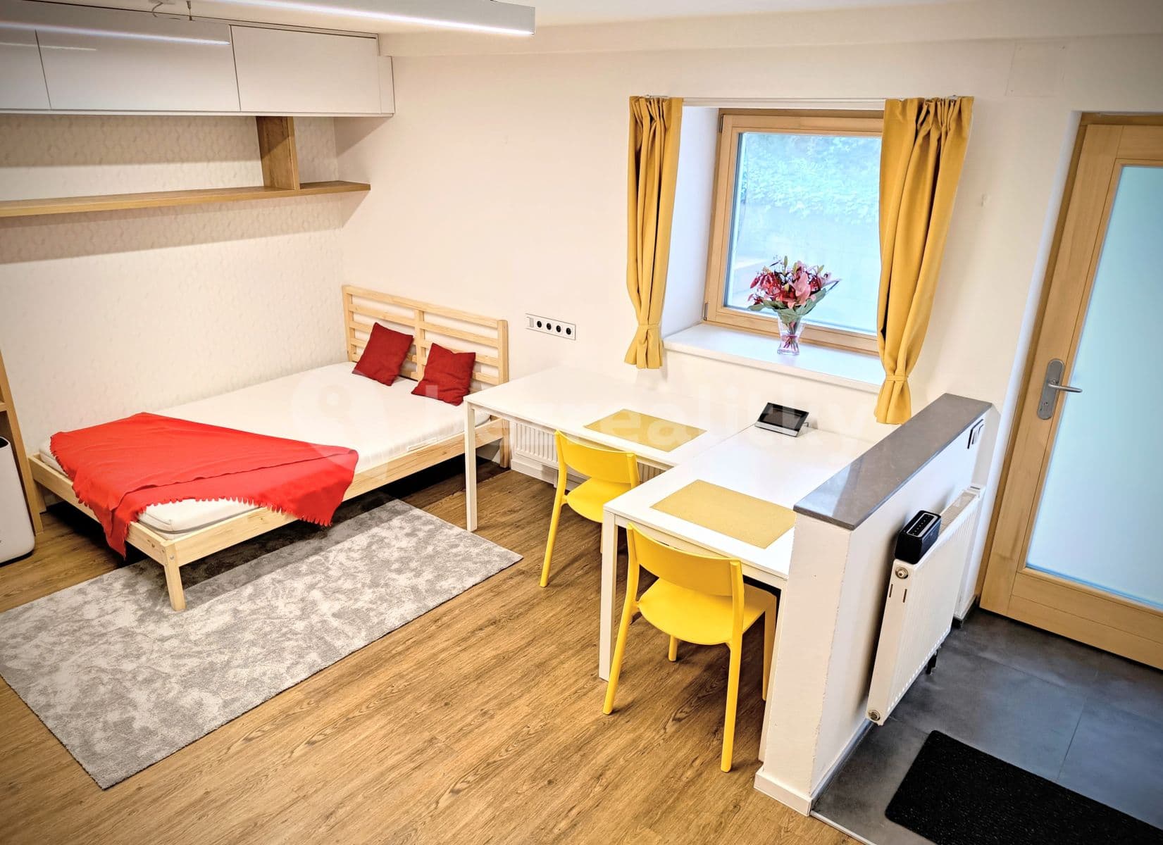 Pronájem bytu 1+kk 27 m², U Albrechtova vrchu, Praha, Praha Pronájem bytu 1+kk 27 m², U Albrechtova vrchu, Praha, Praha