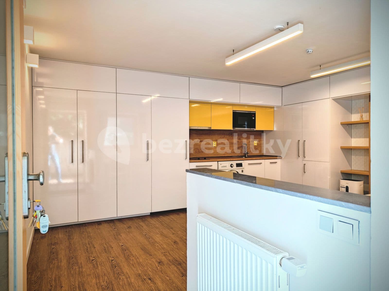 Pronájem bytu 1+kk 27 m², U Albrechtova vrchu, Praha, Praha Pronájem bytu 1+kk 27 m², U Albrechtova vrchu, Praha, Praha