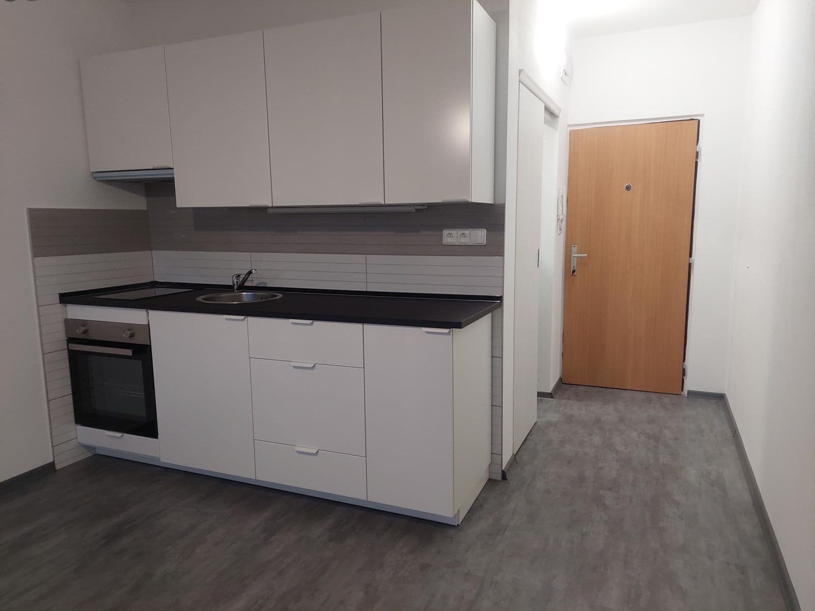 Pronájem bytu Garsoniéra 20 m², Tyršova, Chodov, Karlovarský kraj Pronájem bytu Garsoniéra 20 m², Tyršova, Chodov, Karlovarský kraj