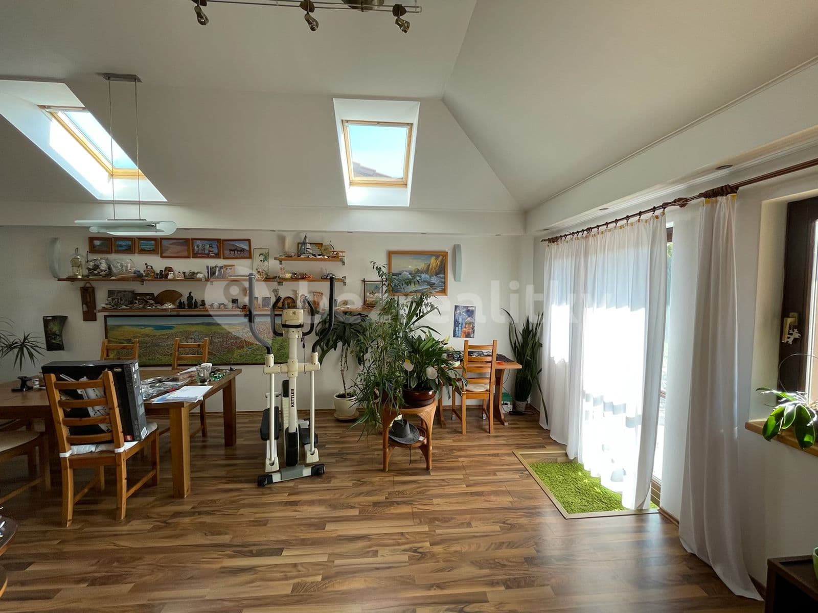 Pronájem domu 180 m², pozemek 1.100 m², Na Výsluní, Králův Dvůr, Středočeský kraj Pronájem domu 180 m², pozemek 1.100 m², Na Výsluní, Králův Dvůr, Středočeský kraj