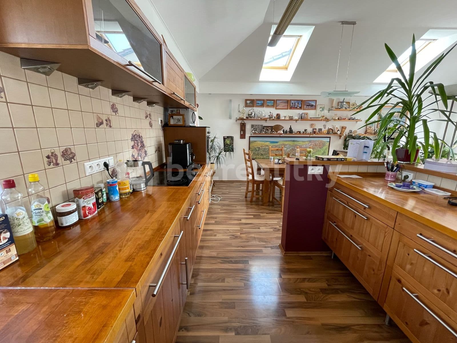 Pronájem domu 180 m², pozemek 1.100 m², Na Výsluní, Králův Dvůr, Středočeský kraj Pronájem domu 180 m², pozemek 1.100 m², Na Výsluní, Králův Dvůr, Středočeský kraj