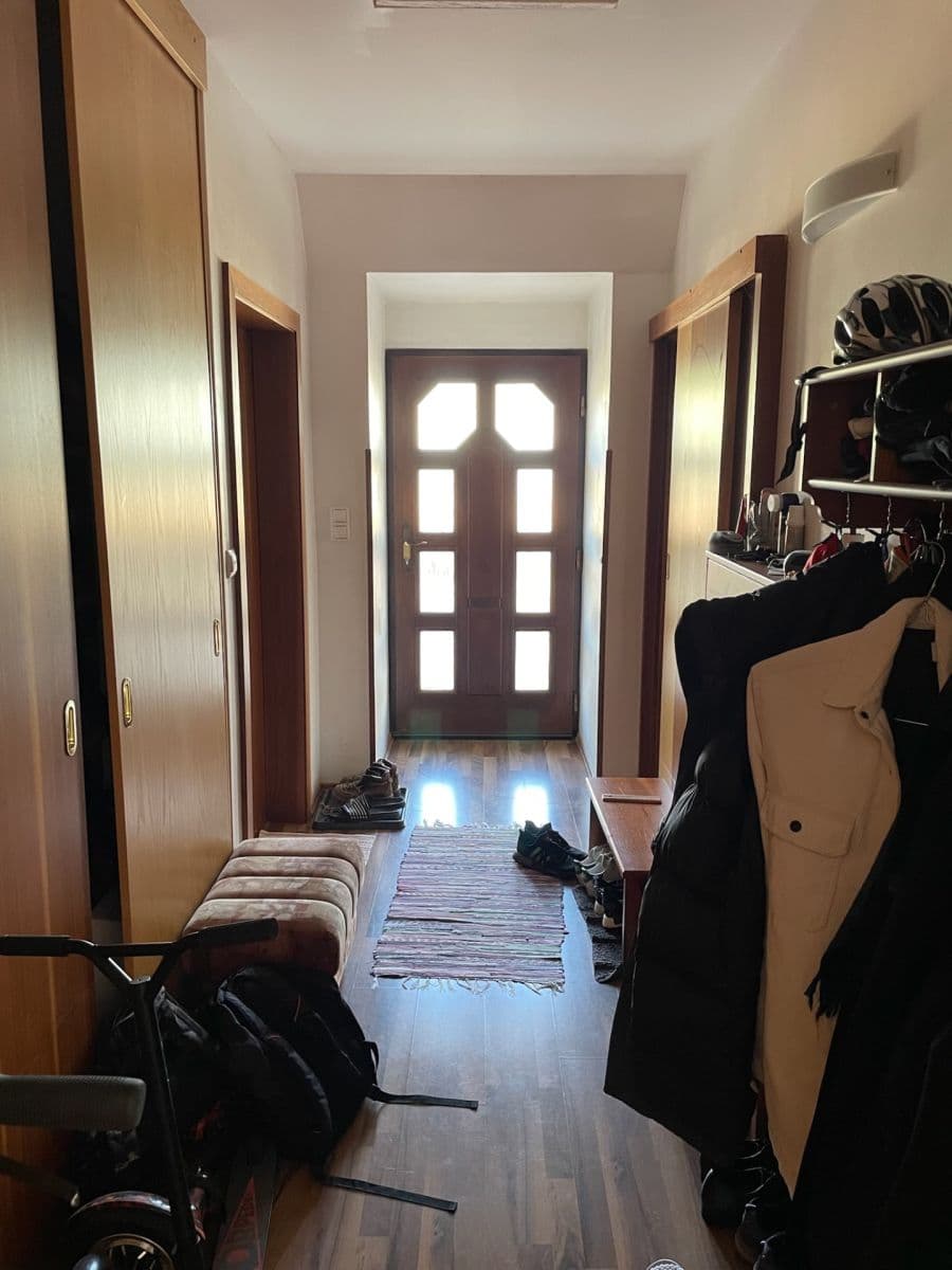 Pronájem domu 180 m², pozemek 1.100 m², Na Výsluní, Králův Dvůr, Středočeský kraj Pronájem domu 180 m², pozemek 1.100 m², Na Výsluní, Králův Dvůr, Středočeský kraj