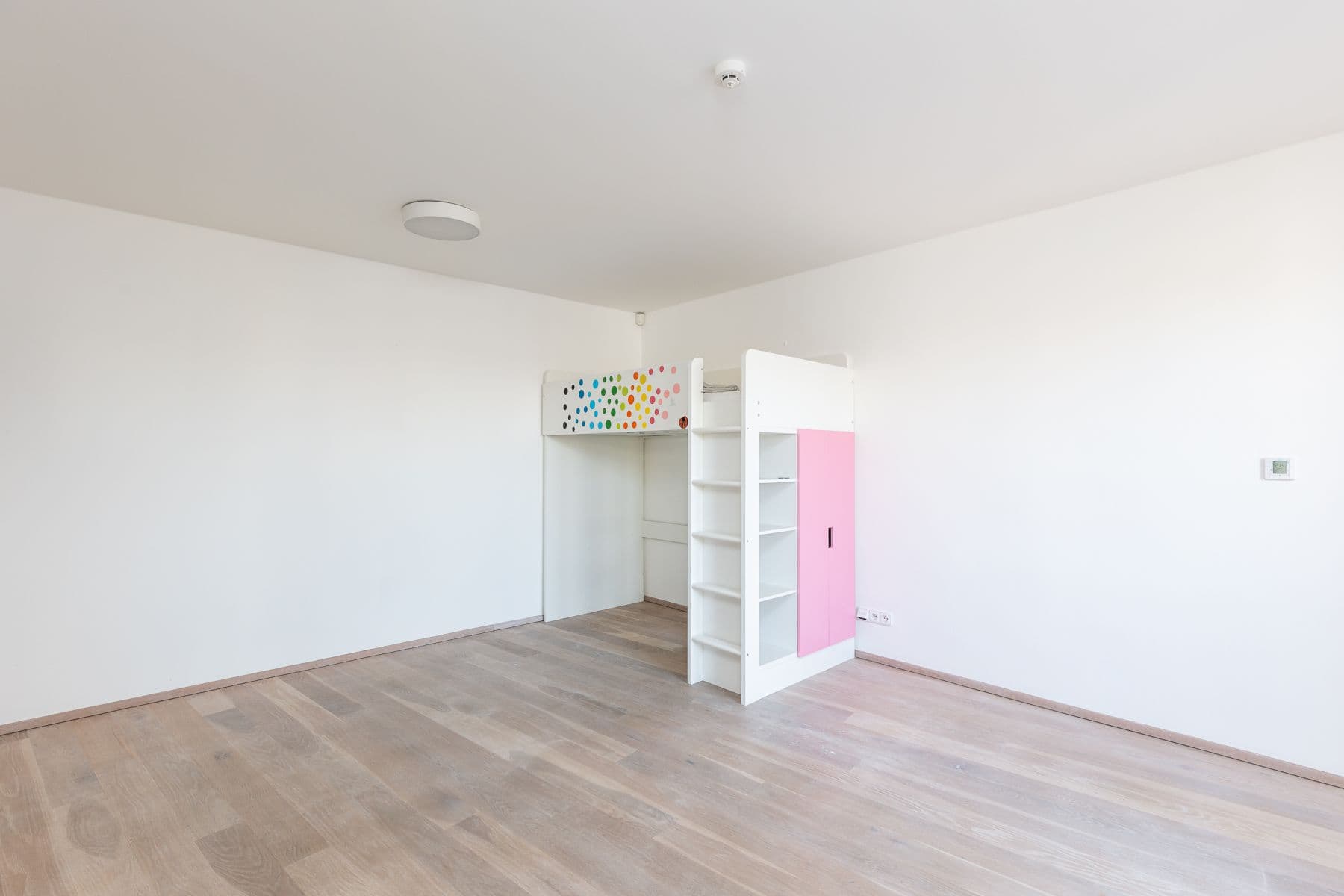 Pronájem bytu 4+kk 126 m², Vojtěšská, Neratovice, Středočeský kraj Pronájem bytu 4+kk 126 m², Vojtěšská, Neratovice, Středočeský kraj