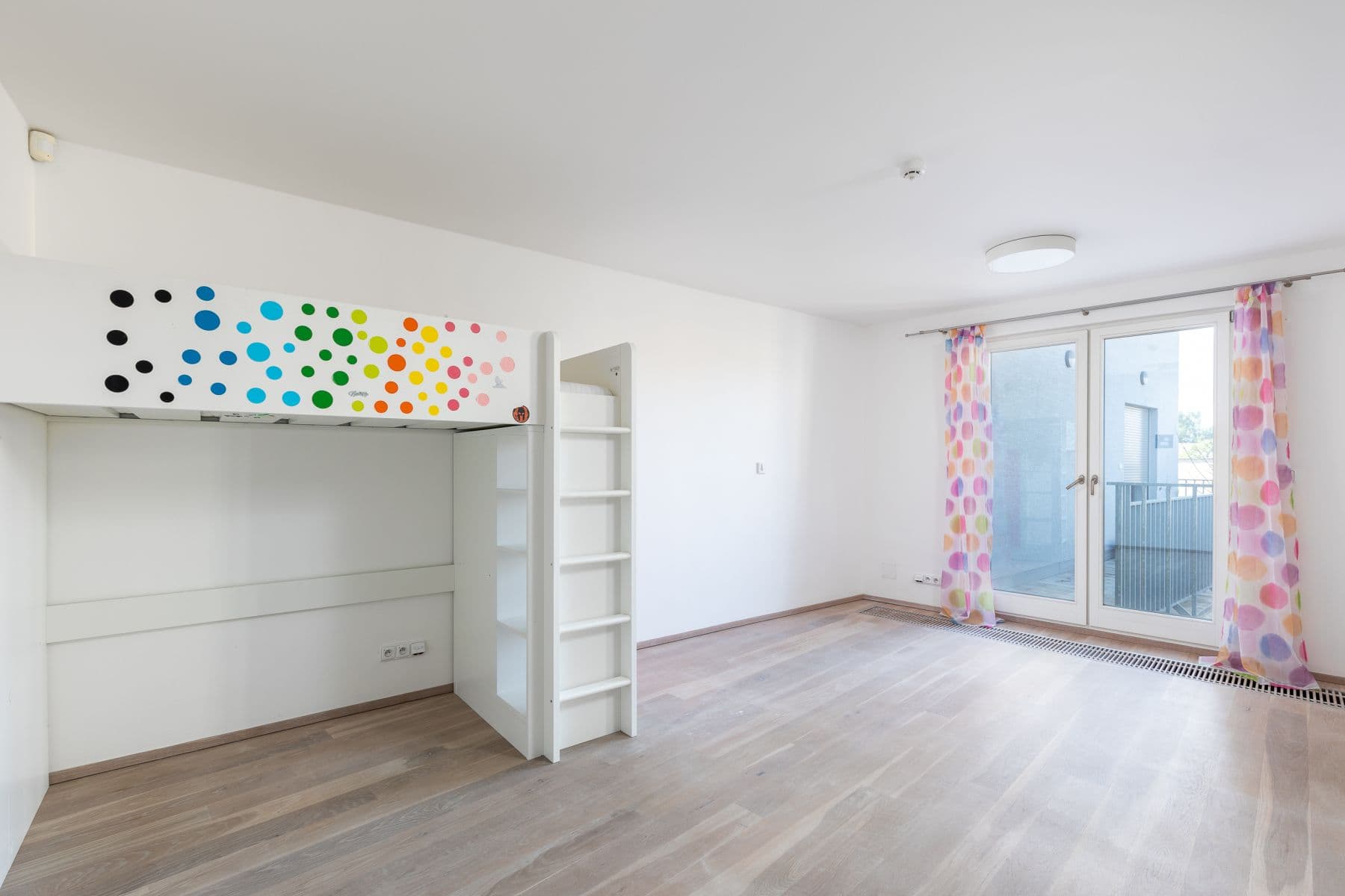 Pronájem bytu 4+kk 126 m², Vojtěšská, Neratovice, Středočeský kraj Pronájem bytu 4+kk 126 m², Vojtěšská, Neratovice, Středočeský kraj