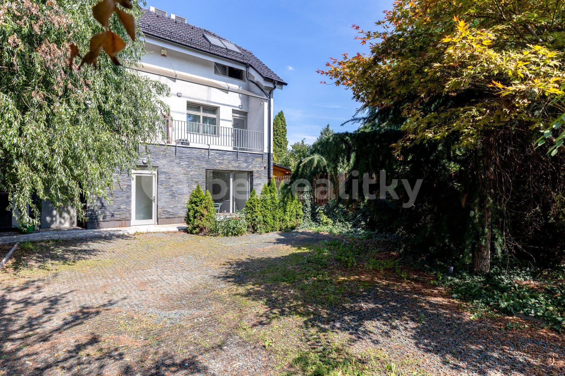 Pronájem bytu 3+kk 92 m², Vojtěšská, Neratovice, Středočeský kraj Pronájem bytu 3+kk 92 m², Vojtěšská, Neratovice, Středočeský kraj