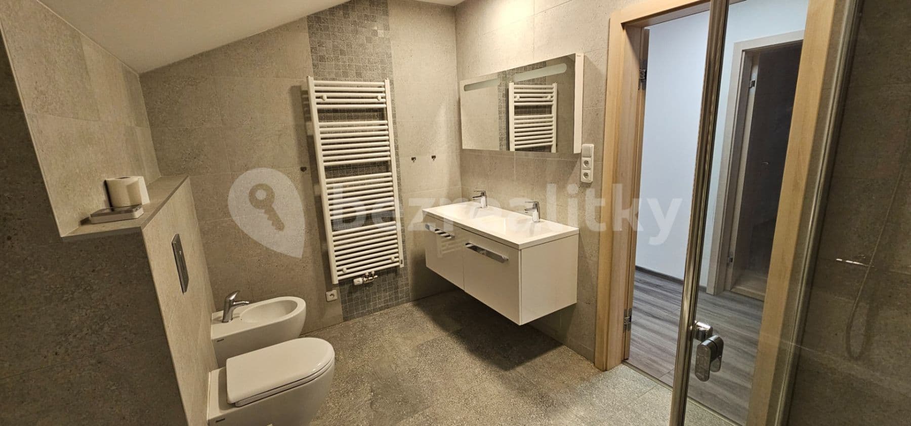 Pronájem bytu 3+kk 92 m², Vojtěšská, Neratovice, Středočeský kraj Pronájem bytu 3+kk 92 m², Vojtěšská, Neratovice, Středočeský kraj