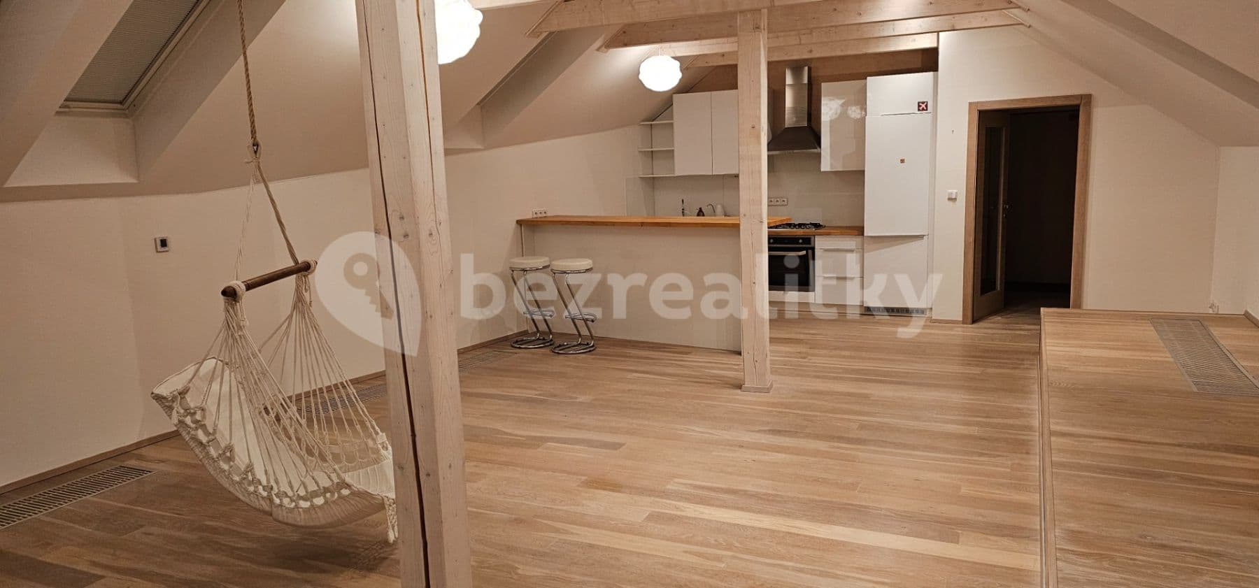 Pronájem bytu 2+kk 90 m², Vojtěšská, Neratovice, Středočeský kraj Pronájem bytu 2+kk 90 m², Vojtěšská, Neratovice, Středočeský kraj