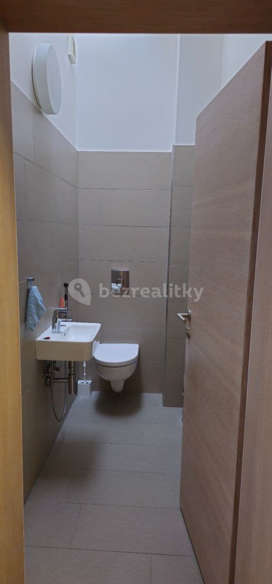 Pronájem bytu 2+kk 70 m², Vojtěšská, Neratovice, Středočeský kraj Pronájem bytu 2+kk 70 m², Vojtěšská, Neratovice, Středočeský kraj