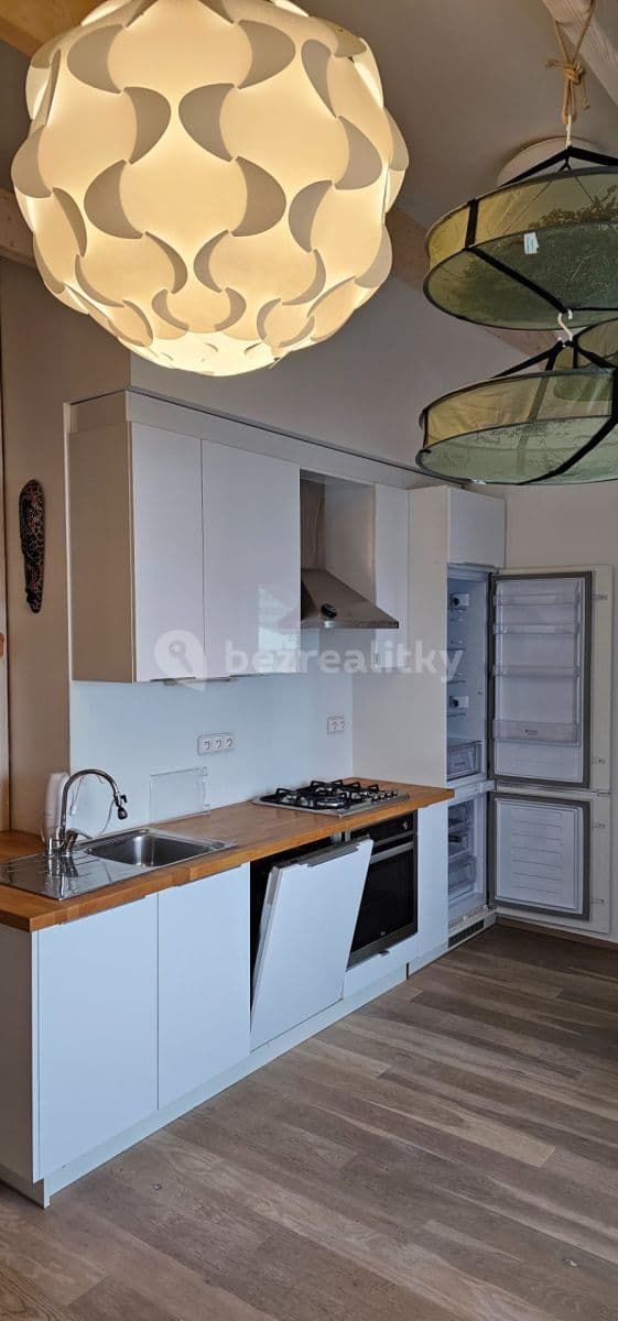 Pronájem bytu 2+kk 70 m², Vojtěšská, Neratovice, Středočeský kraj Pronájem bytu 2+kk 70 m², Vojtěšská, Neratovice, Středočeský kraj