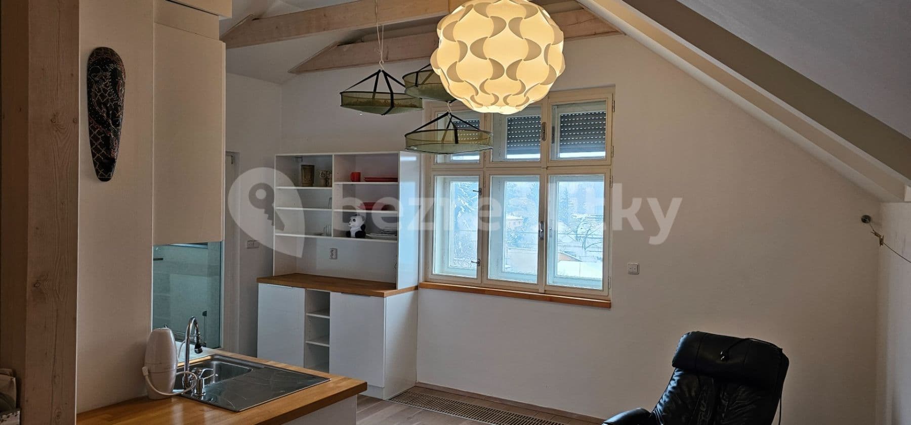 Pronájem bytu 2+kk 70 m², Vojtěšská, Neratovice, Středočeský kraj Pronájem bytu 2+kk 70 m², Vojtěšská, Neratovice, Středočeský kraj