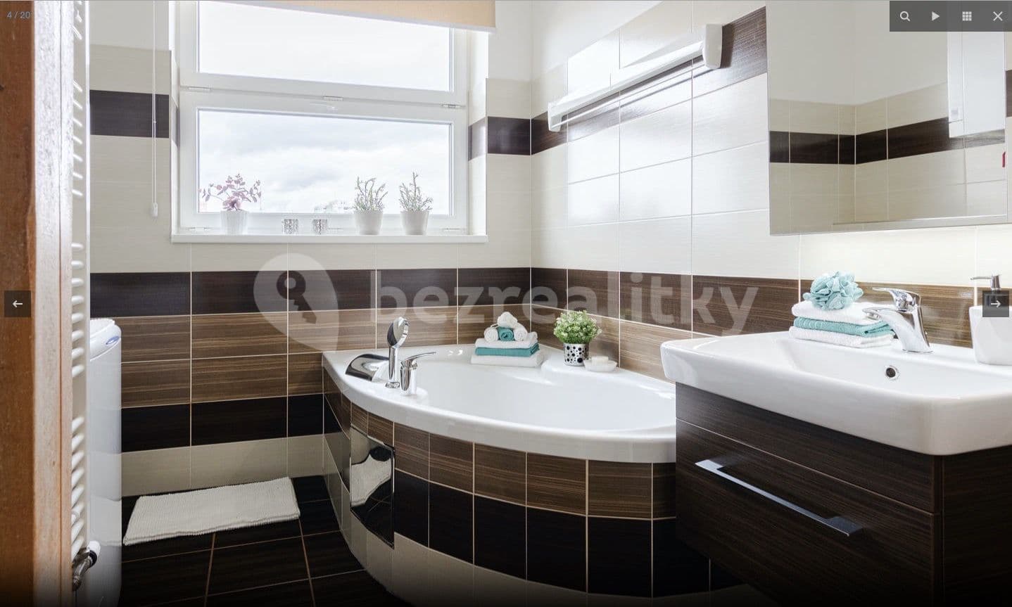 Pronájem bytu 2+kk 47 m², Prusická, Praha, Praha Pronájem bytu 2+kk 47 m², Prusická, Praha, Praha