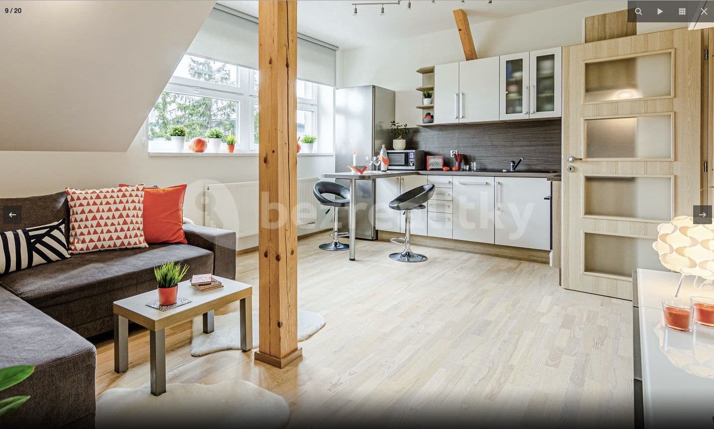 Pronájem bytu 2+kk 47 m², Prusická, Praha, Praha Pronájem bytu 2+kk 47 m², Prusická, Praha, Praha