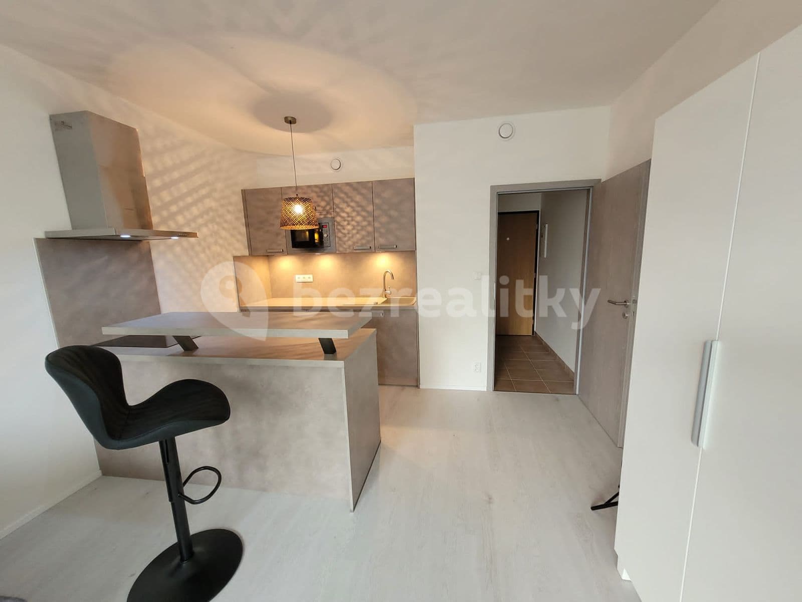 Pronájem bytu 1+kk 31 m², U Nového dvora, Praha, Praha Pronájem bytu 1+kk 31 m², U Nového dvora, Praha, Praha