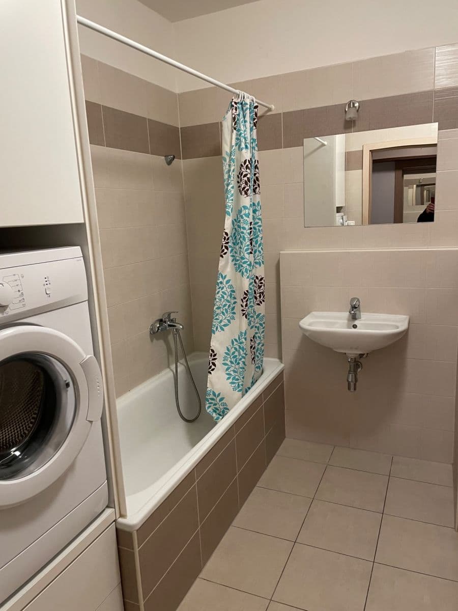 Pronájem bytu 2+kk 50 m², Edvarda Beneše, Olomouc, Olomoucký kraj Pronájem bytu 2+kk 50 m², Edvarda Beneše, Olomouc, Olomoucký kraj
