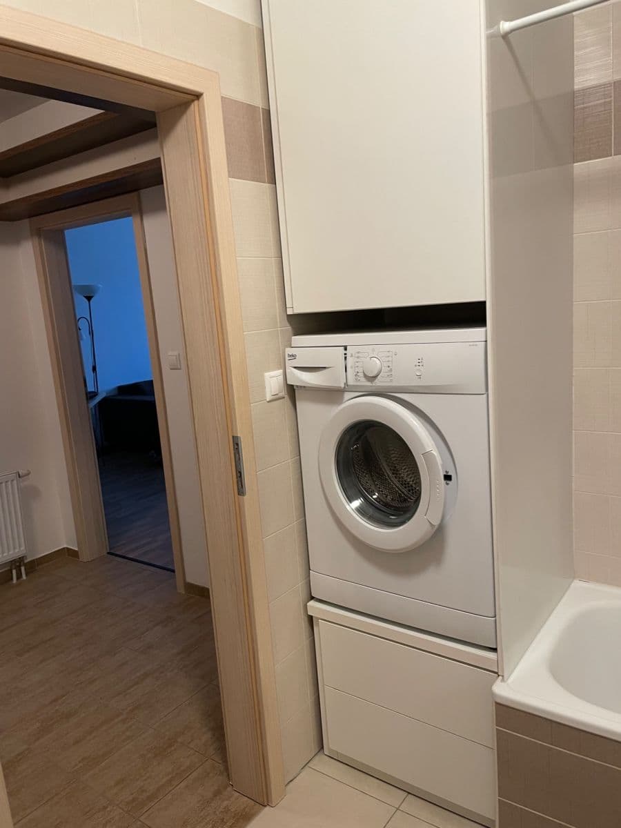 Pronájem bytu 2+kk 50 m², Edvarda Beneše, Olomouc, Olomoucký kraj Pronájem bytu 2+kk 50 m², Edvarda Beneše, Olomouc, Olomoucký kraj