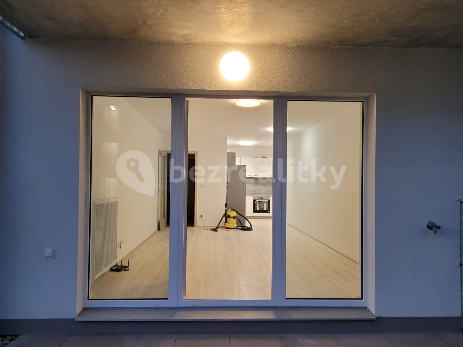 Pronájem bytu 2+kk 68 m², Unhošť, Středočeský kraj Pronájem bytu 2+kk 68 m², Unhošť, Středočeský kraj