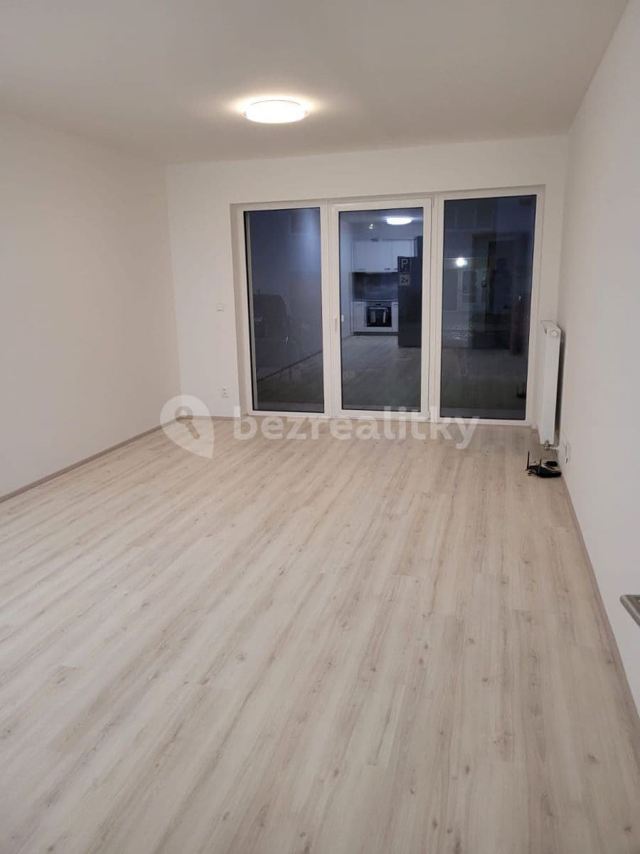 Pronájem bytu 2+kk 68 m², Unhošť, Středočeský kraj Pronájem bytu 2+kk 68 m², Unhošť, Středočeský kraj