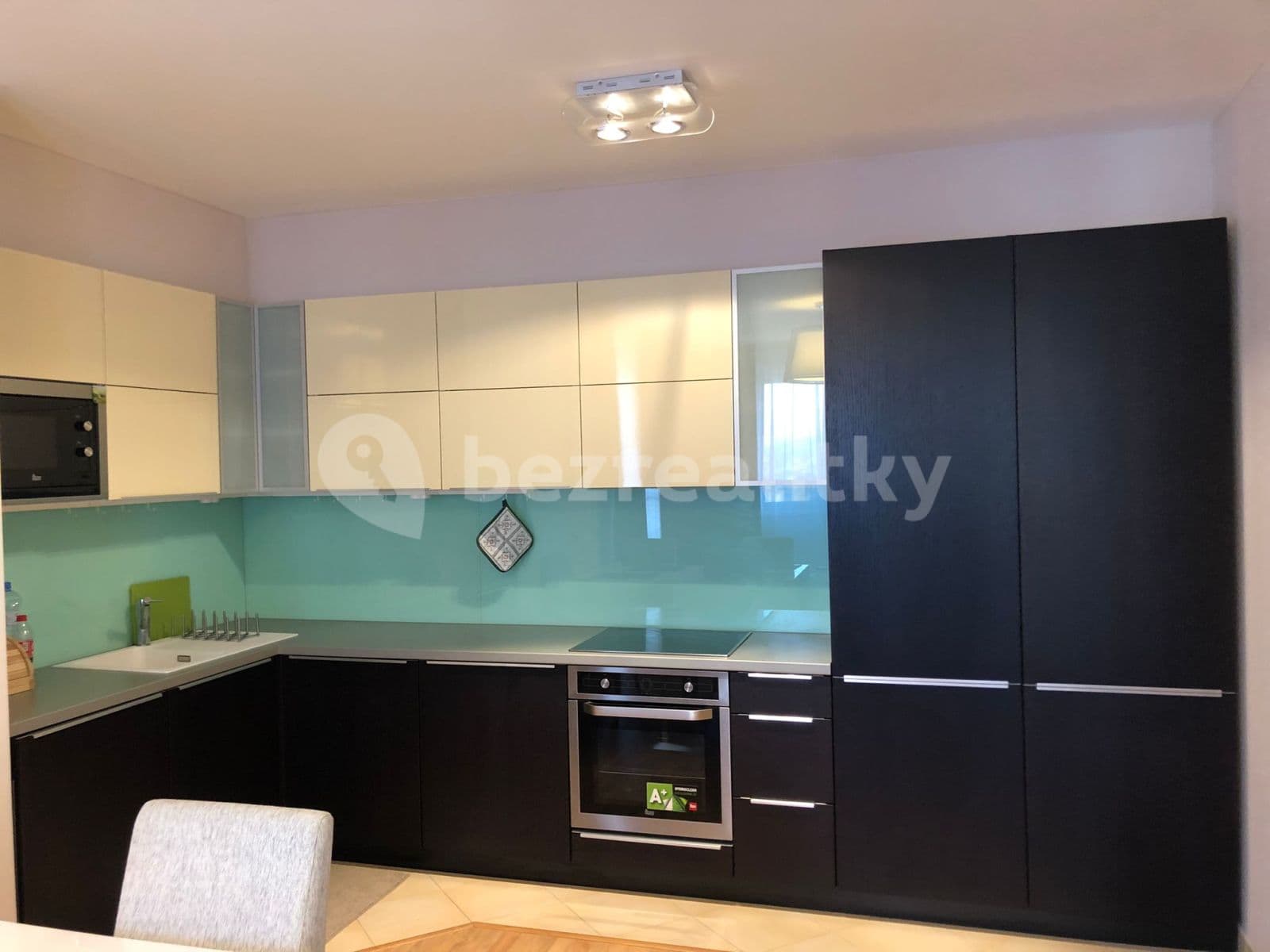 Pronájem bytu 2+kk 55 m², Hugo Haase, Praha, Praha Pronájem bytu 2+kk 55 m², Hugo Haase, Praha, Praha