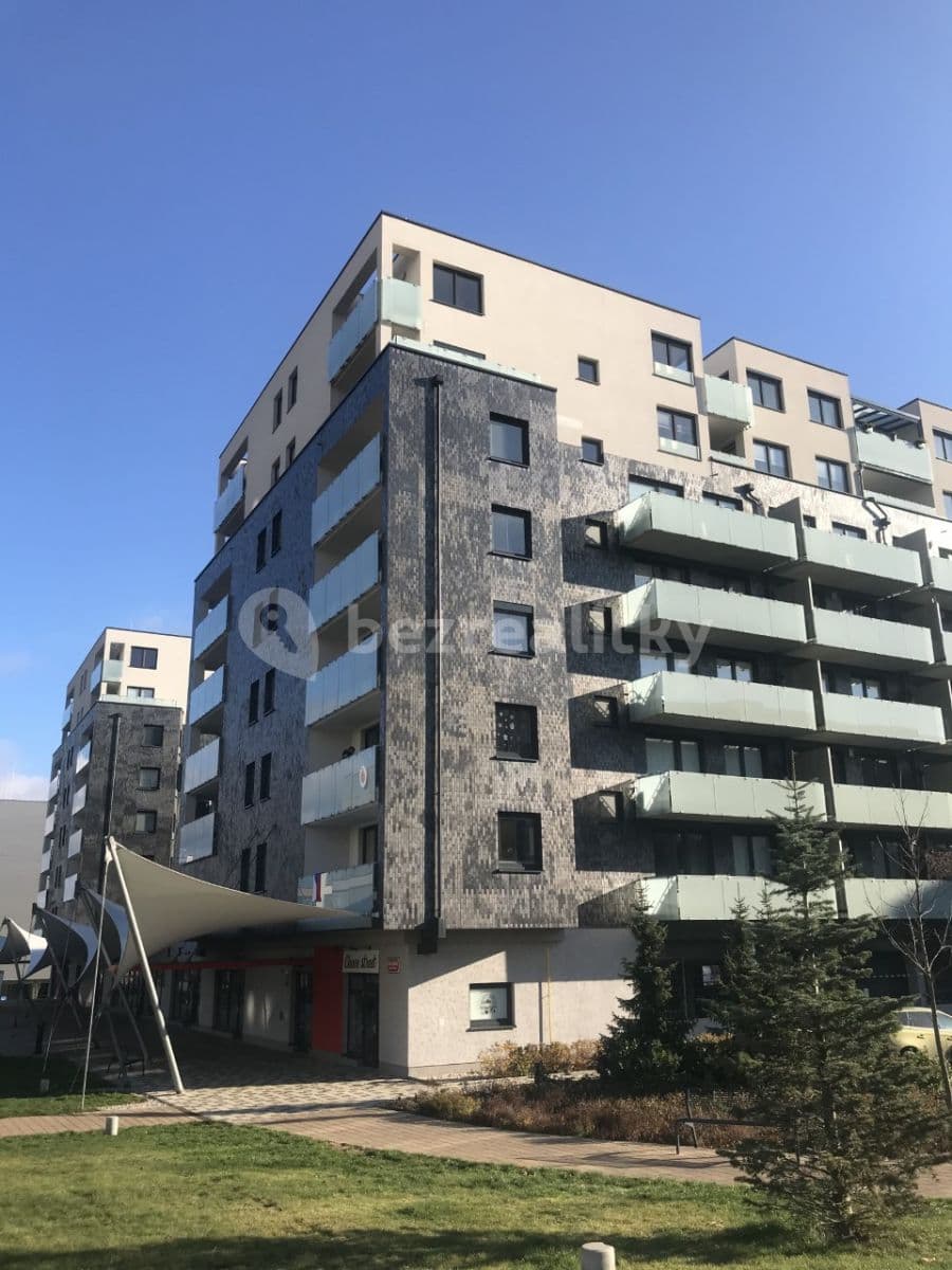 Pronájem bytu 1+kk 35 m², náměstí Junkových, Praha, Praha Pronájem bytu 1+kk 35 m², náměstí Junkových, Praha, Praha