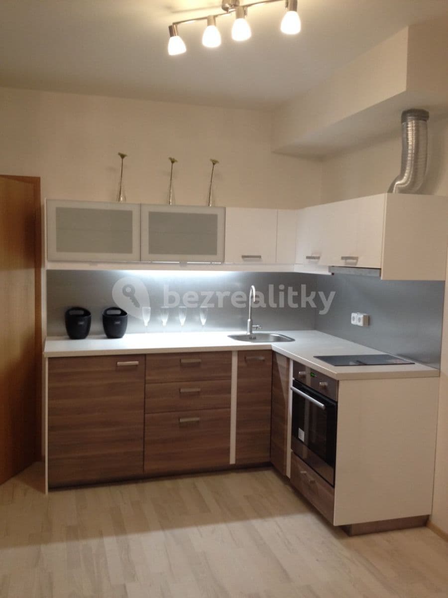 Pronájem bytu 1+kk 35 m², náměstí Junkových, Praha, Praha Pronájem bytu 1+kk 35 m², náměstí Junkových, Praha, Praha