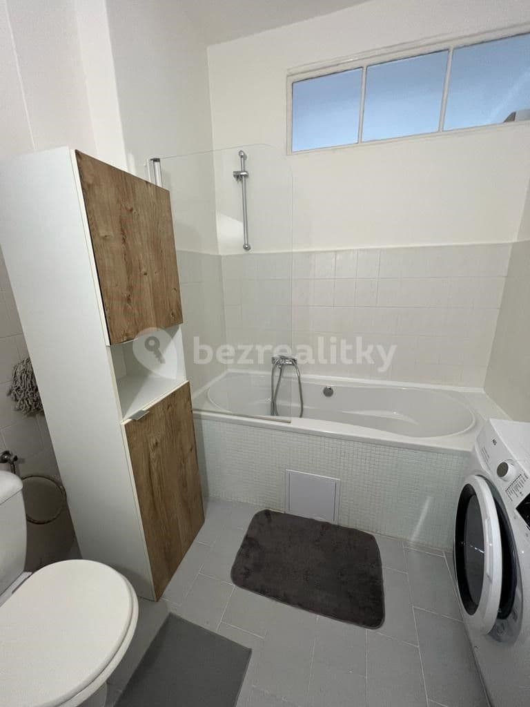 Pronájem bytu 1+1 37 m², Kouřimská, Praha, Praha Pronájem bytu 1+1 37 m², Kouřimská, Praha, Praha