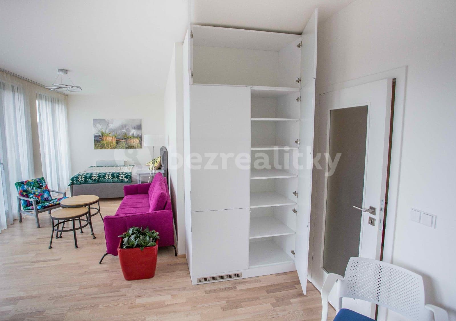 Pronájem bytu 1+kk 47 m², U Mlýnského kanálu, Praha, Praha Pronájem bytu 1+kk 47 m², U Mlýnského kanálu, Praha, Praha