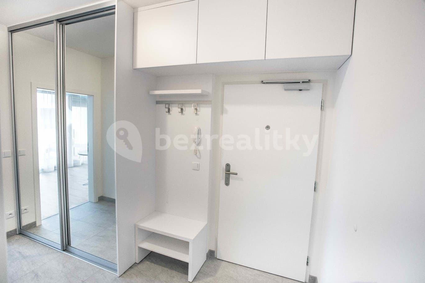 Pronájem bytu 1+kk 47 m², U Mlýnského kanálu, Praha, Praha Pronájem bytu 1+kk 47 m², U Mlýnského kanálu, Praha, Praha