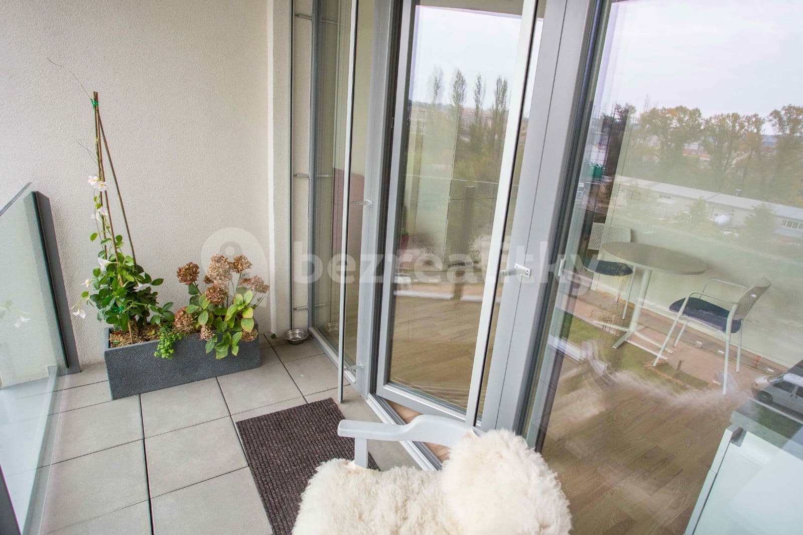 Pronájem bytu 1+kk 47 m², U Mlýnského kanálu, Praha, Praha Pronájem bytu 1+kk 47 m², U Mlýnského kanálu, Praha, Praha