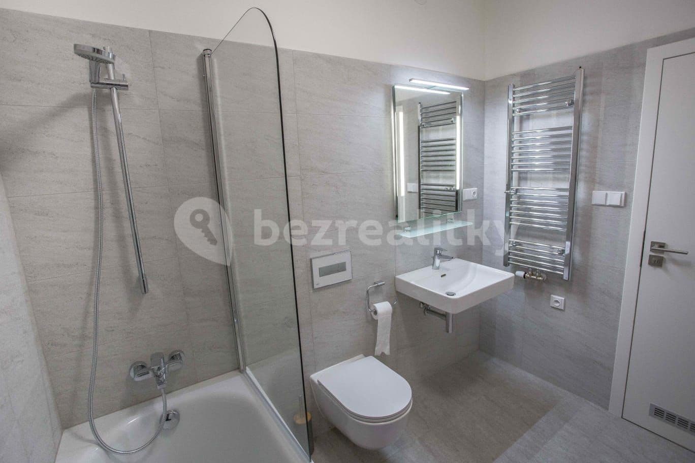 Pronájem bytu 1+kk 47 m², U Mlýnského kanálu, Praha, Praha Pronájem bytu 1+kk 47 m², U Mlýnského kanálu, Praha, Praha