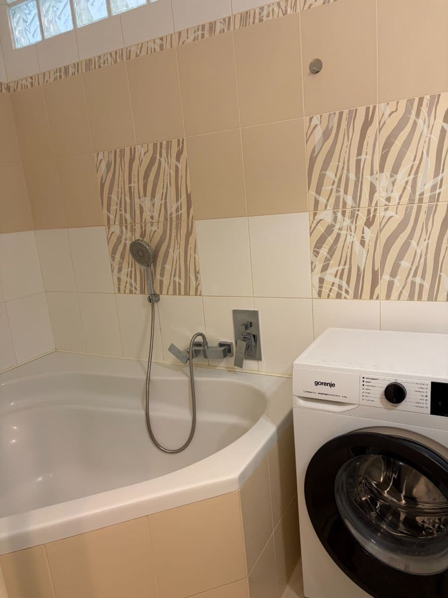 Pronájem bytu 2+kk 55 m², Jihlavská, Praha, Praha Pronájem bytu 2+kk 55 m², Jihlavská, Praha, Praha